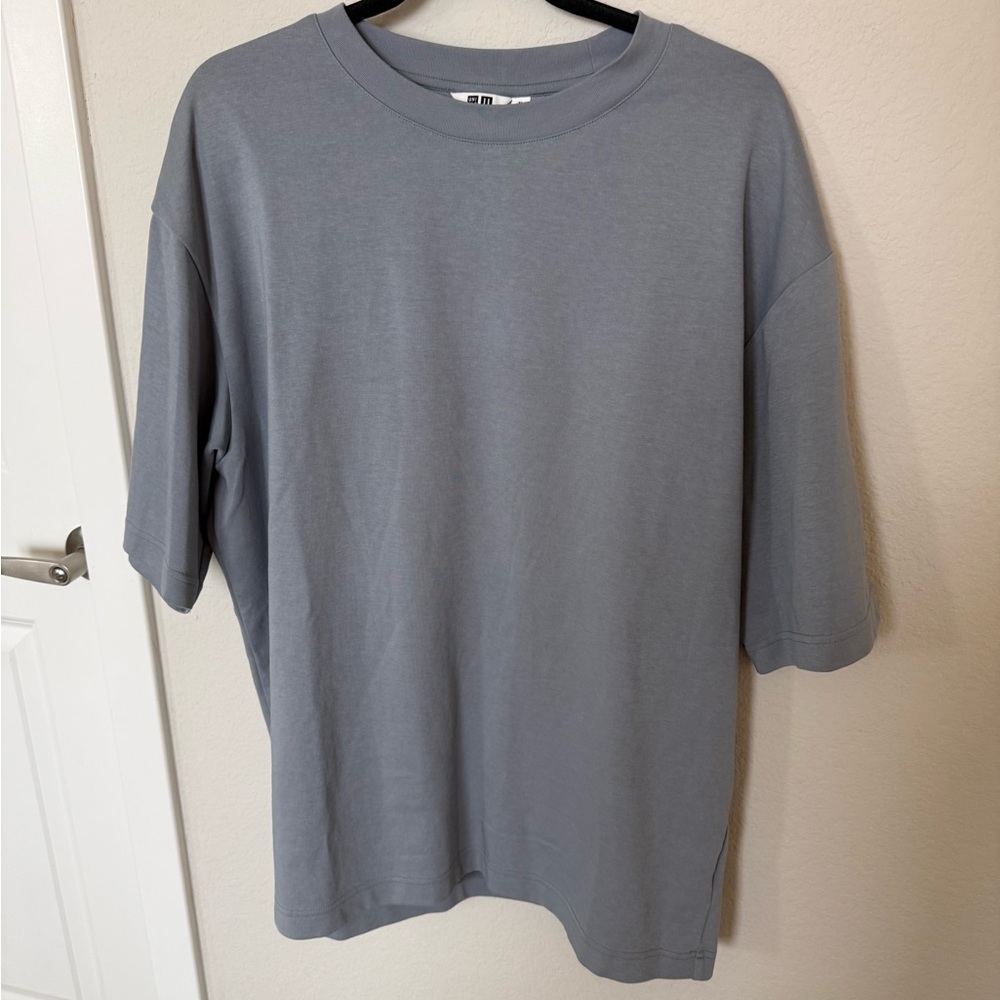 Uniqlo Men's Short Sleeve Tee - Light Gray